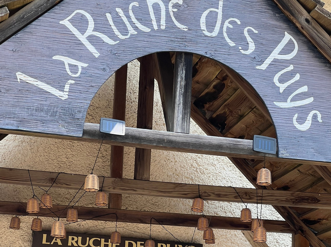 La Ruche des Puys-Saint-Ours必去景点