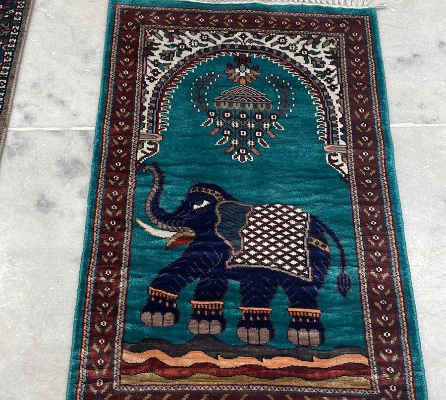 ABC Rugs & Jewelry-斋蒲尔必去景点