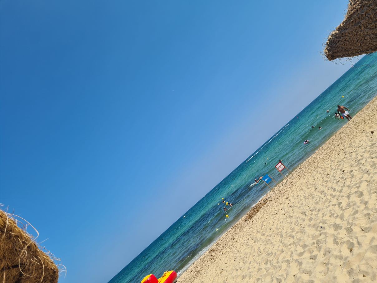 麦地那日光浴及海水浴酒店-泳池