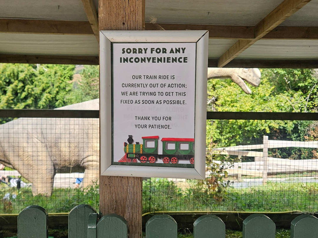 Combe Martin Wildlife And Dinosaur Park-伊尔弗勒科姆必去景点