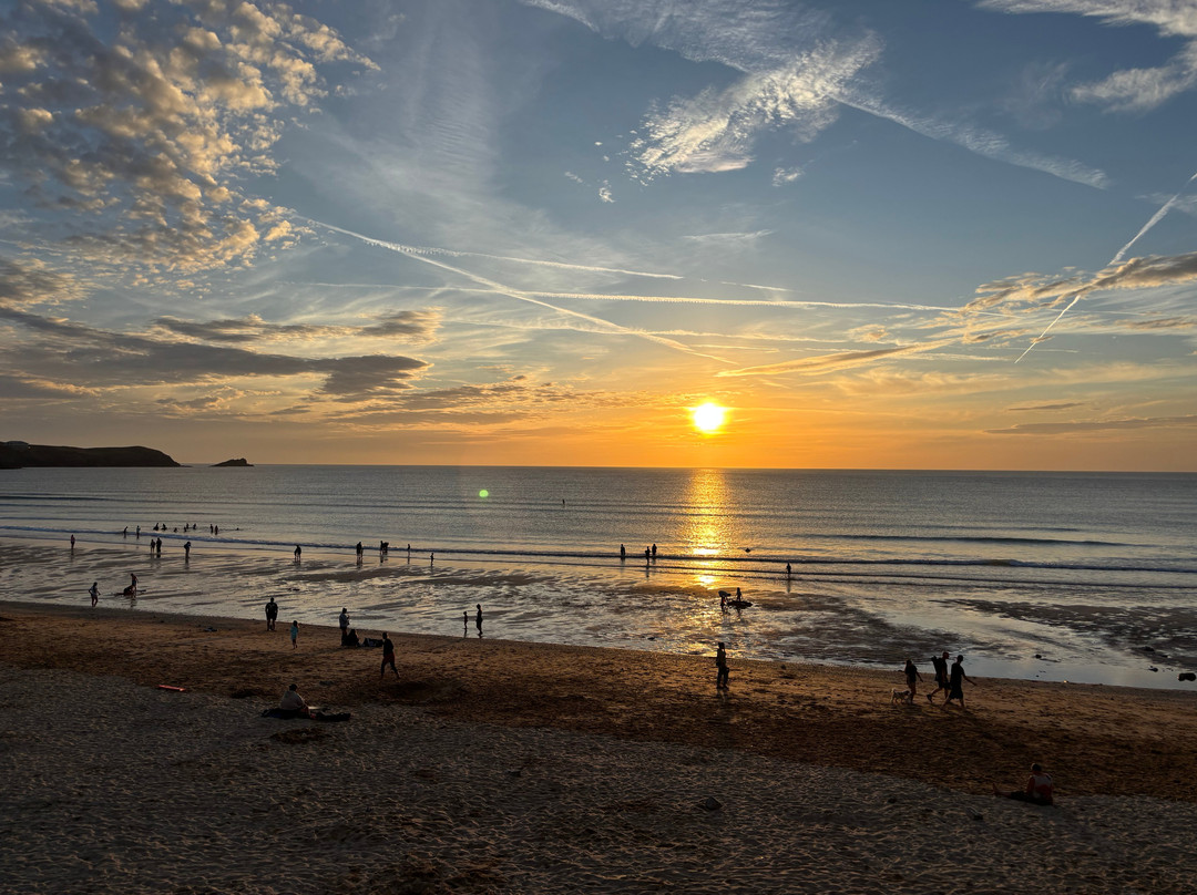 Holywell Bay Beach-纽奎必去景点