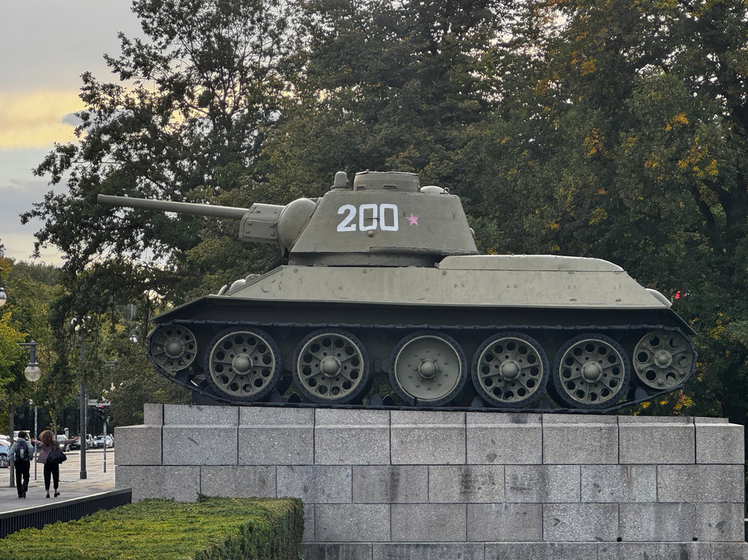 The Soviet War Memorial-波茨坦必去景点
