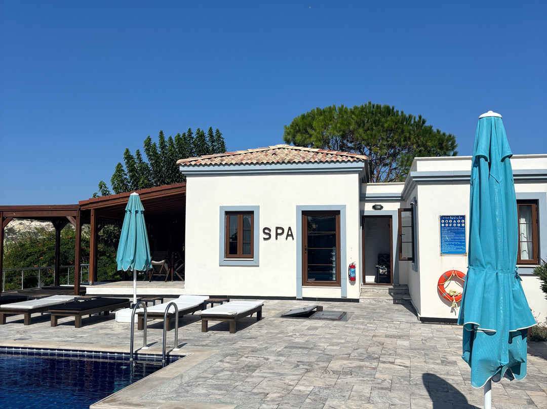 Bertiz Hotel, Restaurant And Beach主图