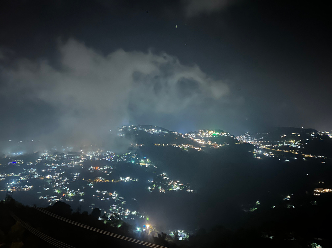 胡斯塔高山度假酒店主图