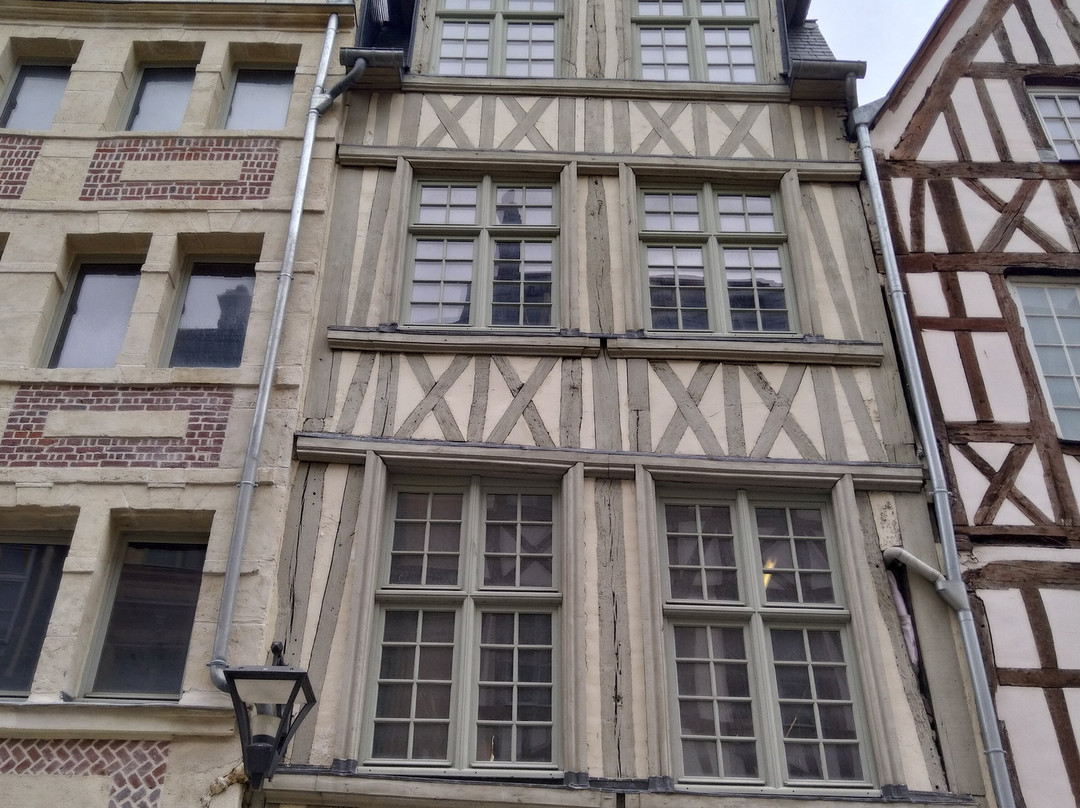 Place du Vieux-Marché-鲁昂必去景点