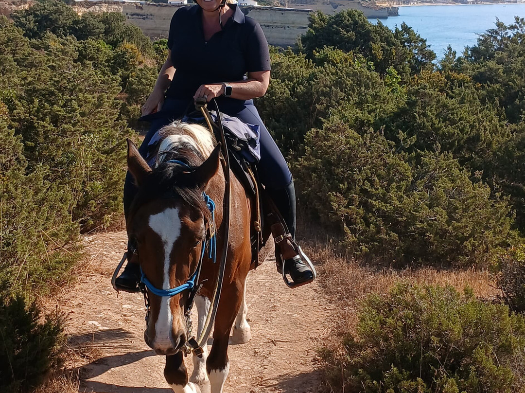 Solid Rocks Algarve Horse Trail Adventures-Porches必去景点