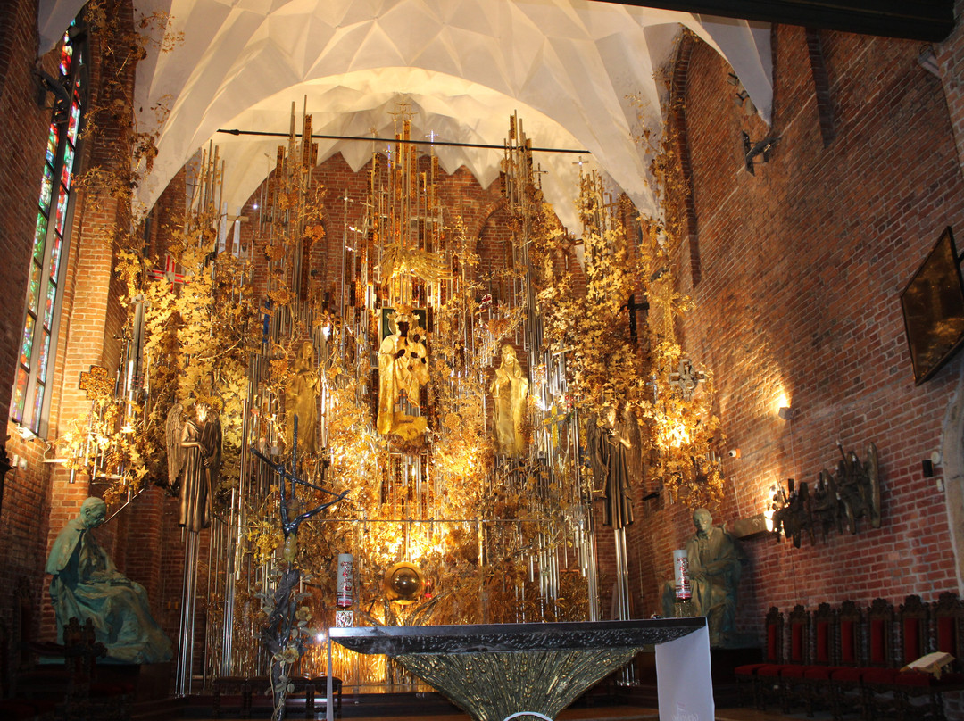 St. Bridget's Church (Kosciol sw. Brygidy)-格但斯克必去景点