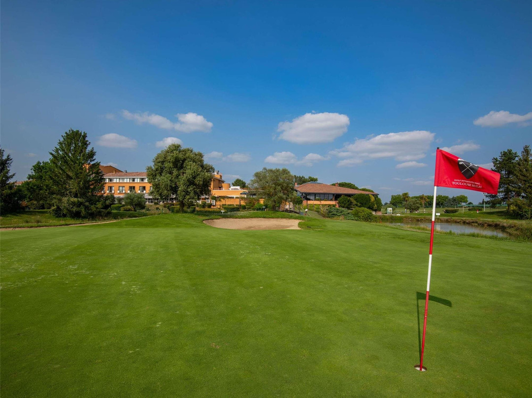 Merville酒店住宿-Mercure Toulouse Aéroport Golf de Seilh Hotel