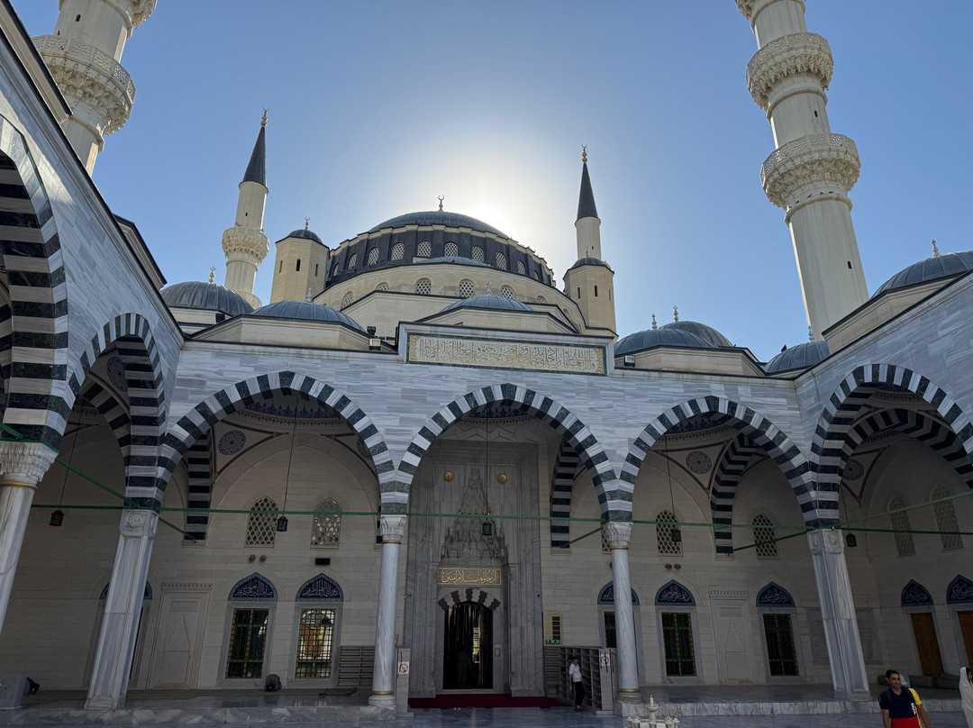 Ertugrul Gazi Mosque-阿什哈巴德必去景点