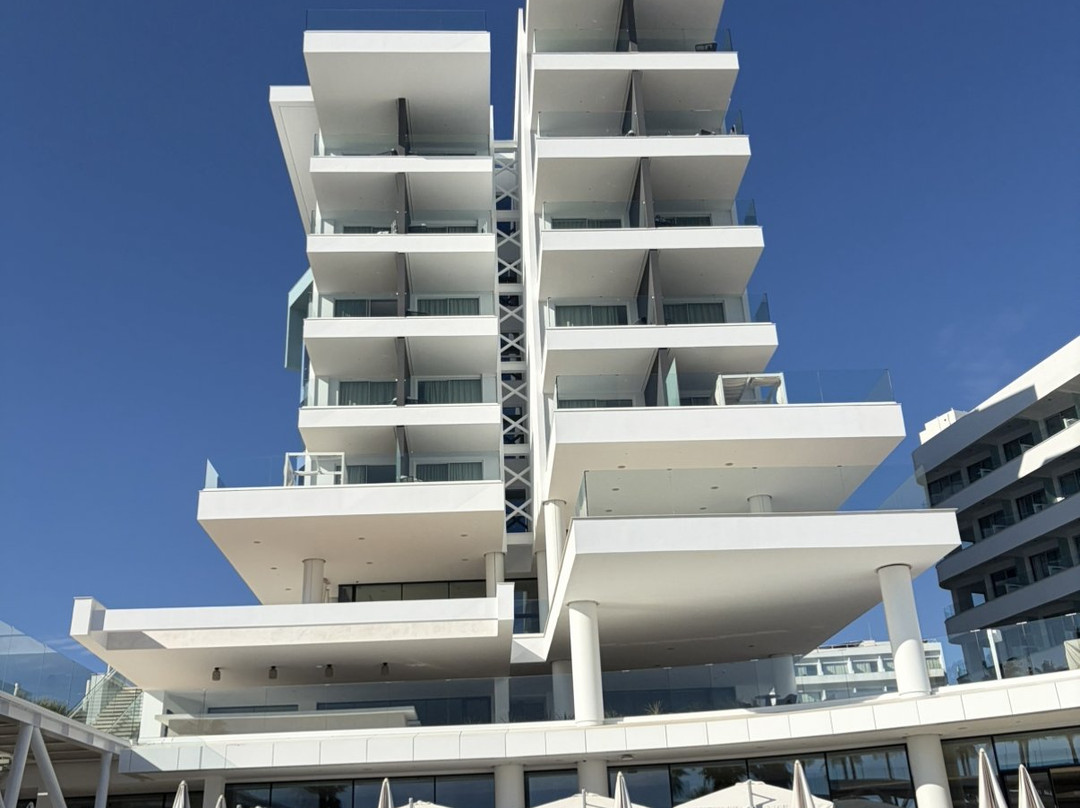 火烈鸟天堂海滩酒店（限成人）主图