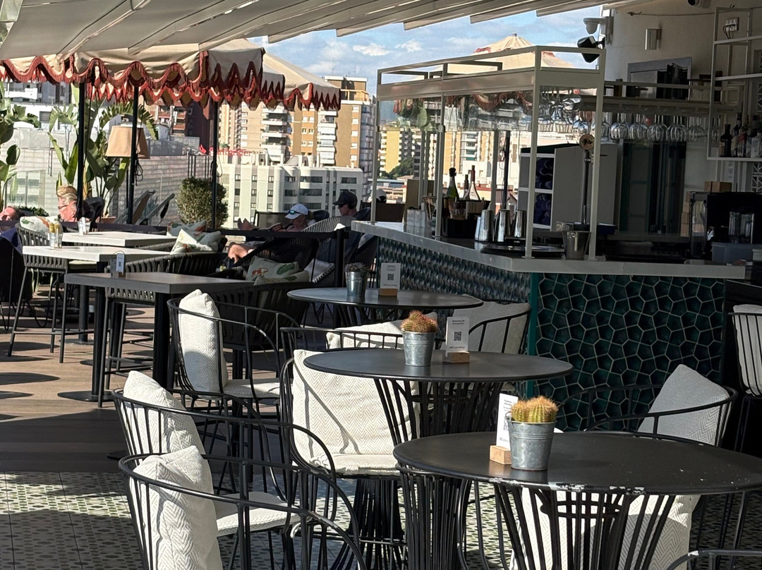 H10马拉加克罗玛酒店主图