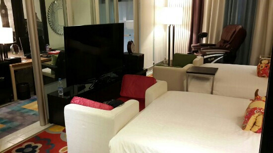喜鹊愉家旅馆(郑州曼哈顿东明路旗舰店)主图