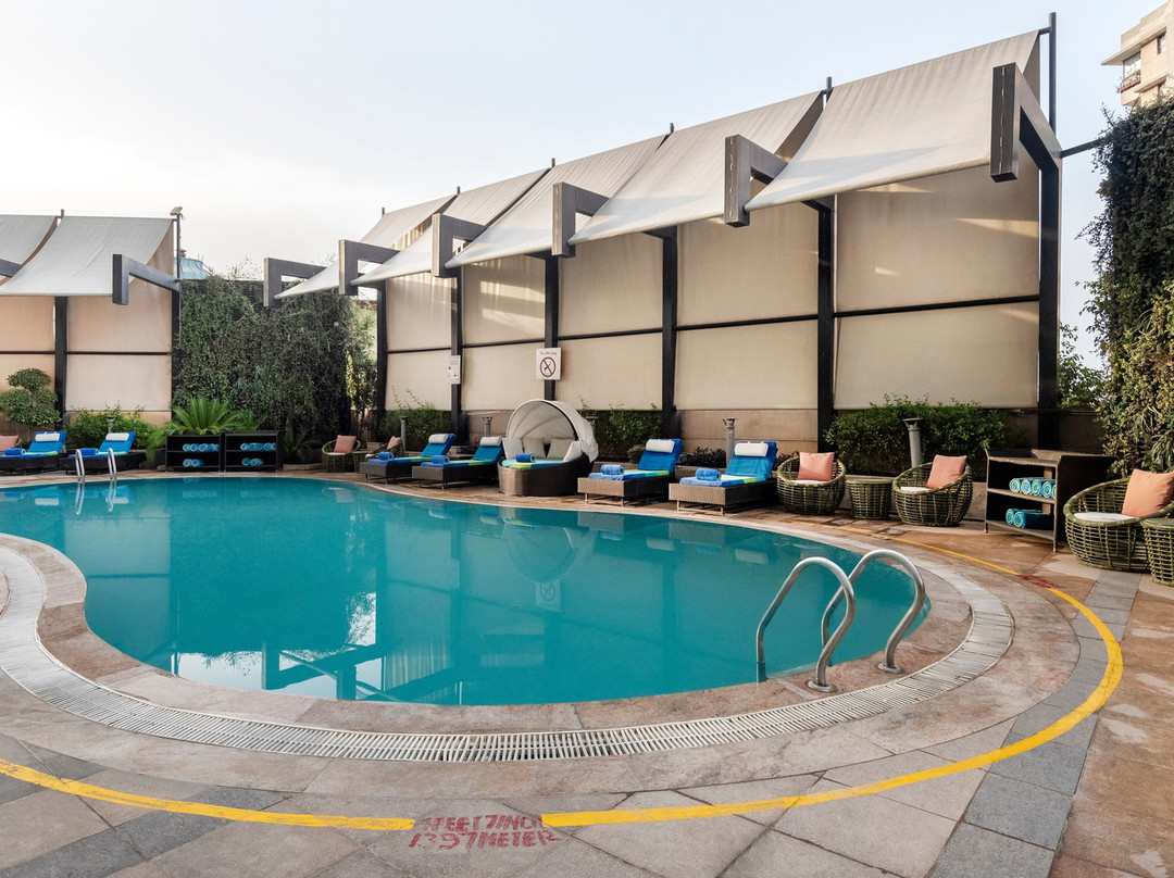 Radisson Hotel Gurugram Sohna Road City Center主图