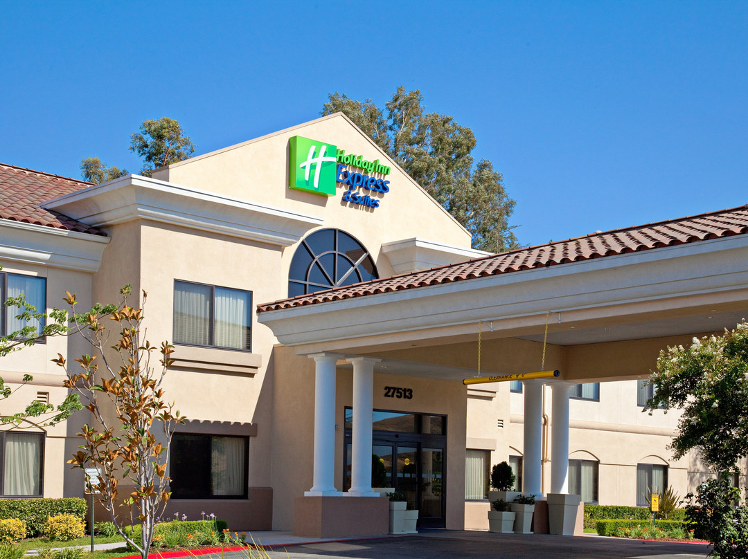 Holiday Inn Express & Suites Valencia - Santa Clarita by IHG主图