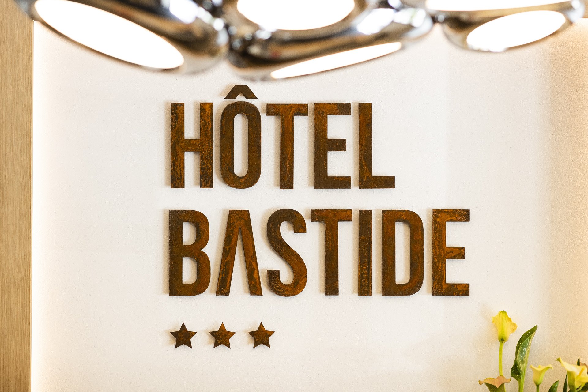 L'Hotel Bastide-官方