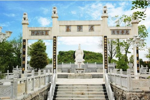 屈原墓-汨罗市必去景点