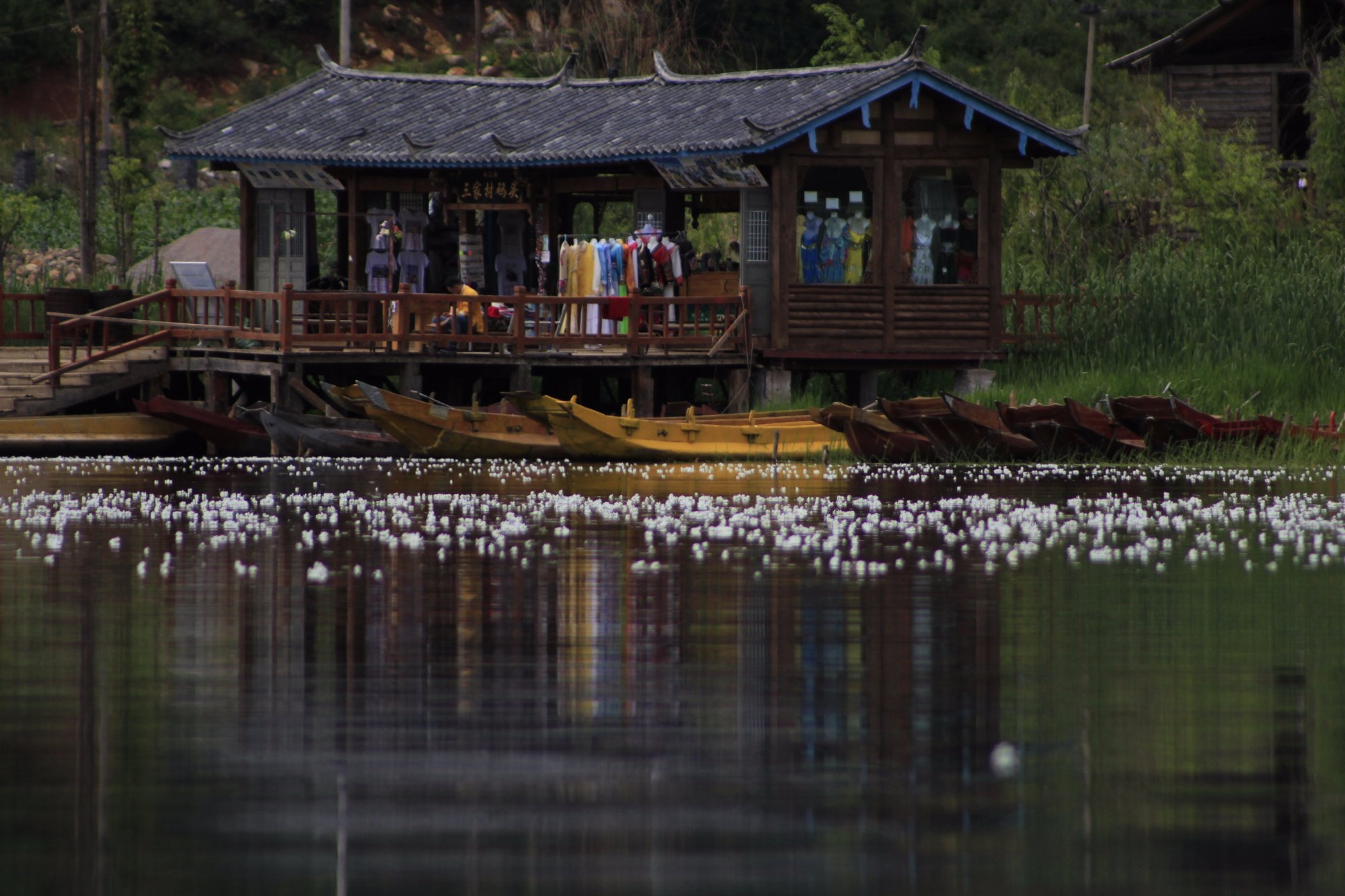 泸沽湖阿夏缘酒店-泳池