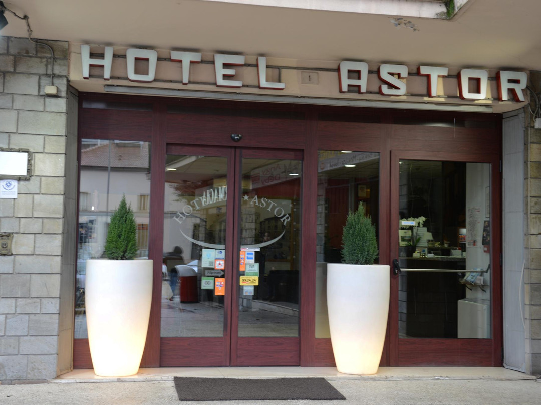 Ferro di Cavallo酒店住宿-阿斯特酒店