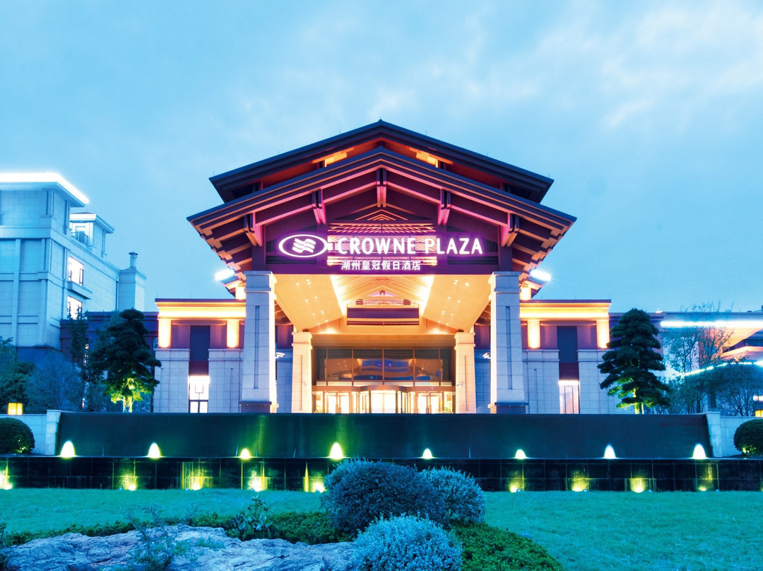 湖州皇冠假日酒店主图