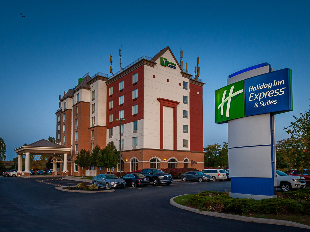 Holiday Inn Express & Suites Clarington - Bowmanville by IHG主图
