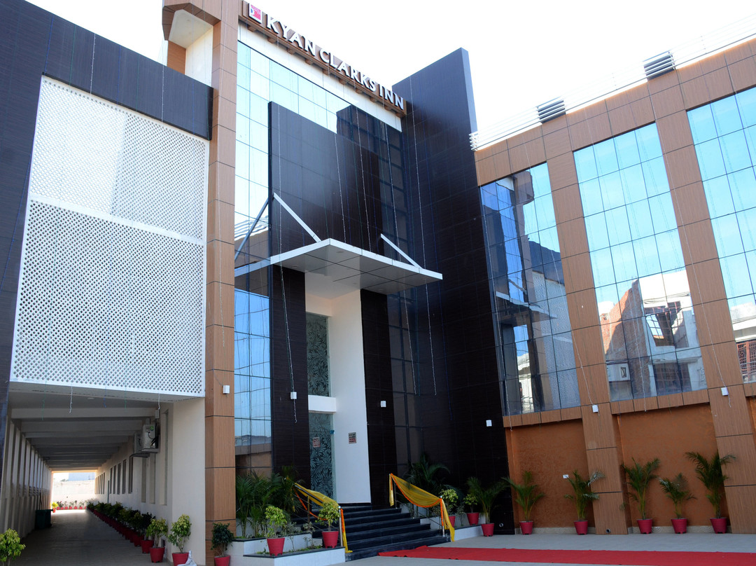 Sultanpur酒店住宿-Hotel Kyan Clarks Inn Sultanpur