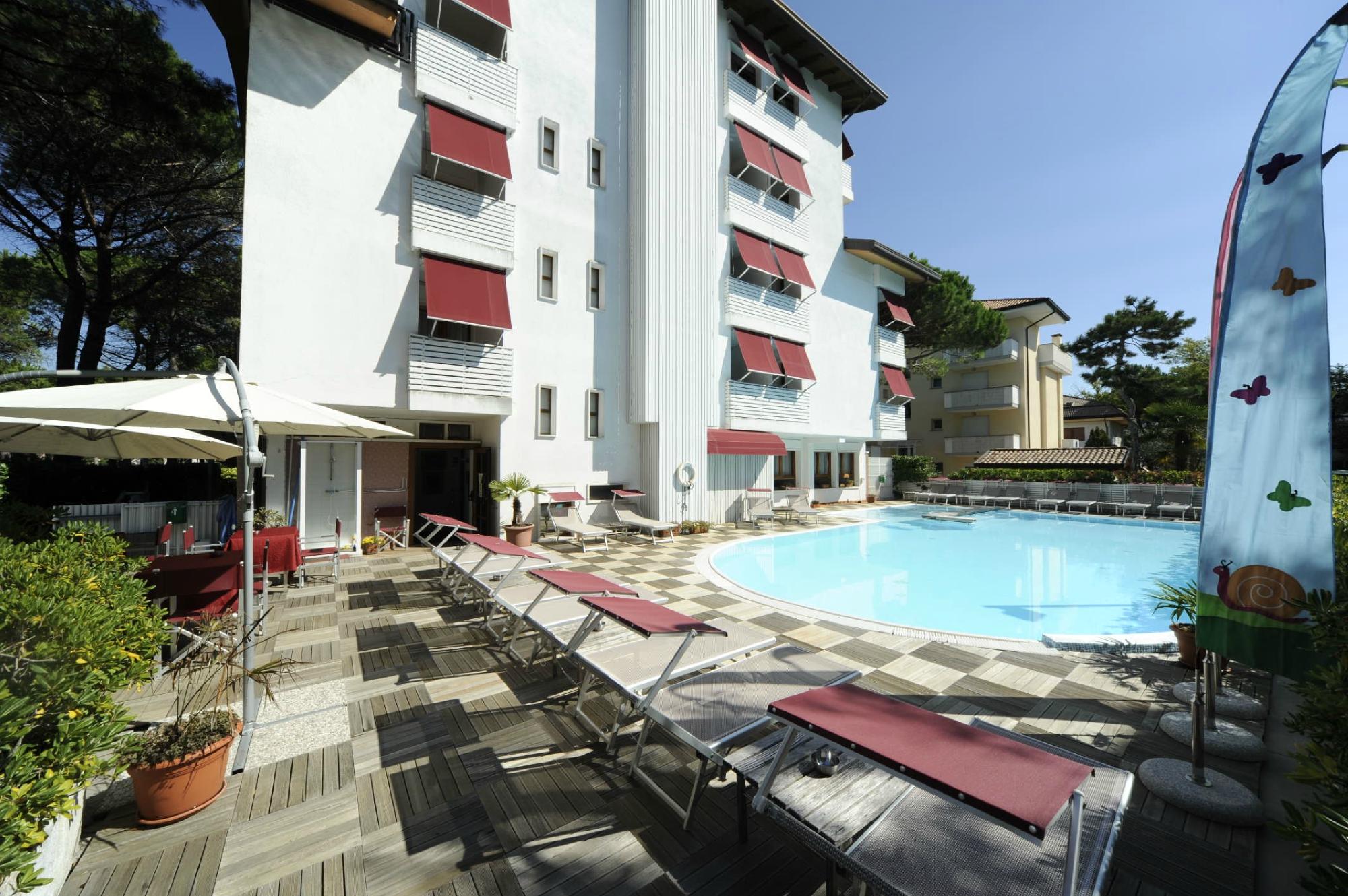 Hotel Friuli-泳池