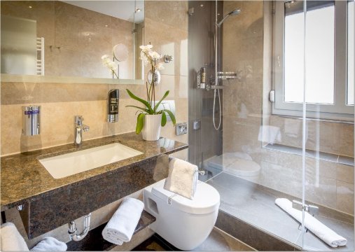 Hotel Burgschmiet-官方