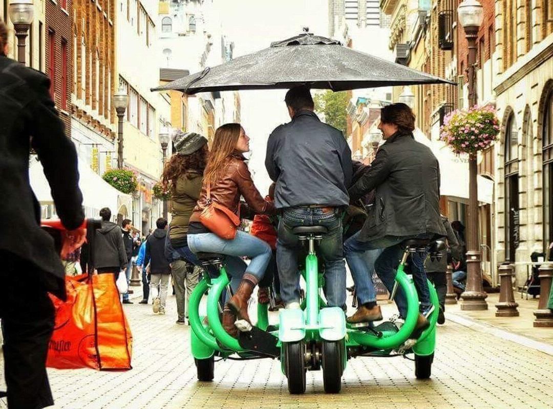 Paddle Pub & Cycle Boat Party Long Island-Patchogue必去景点