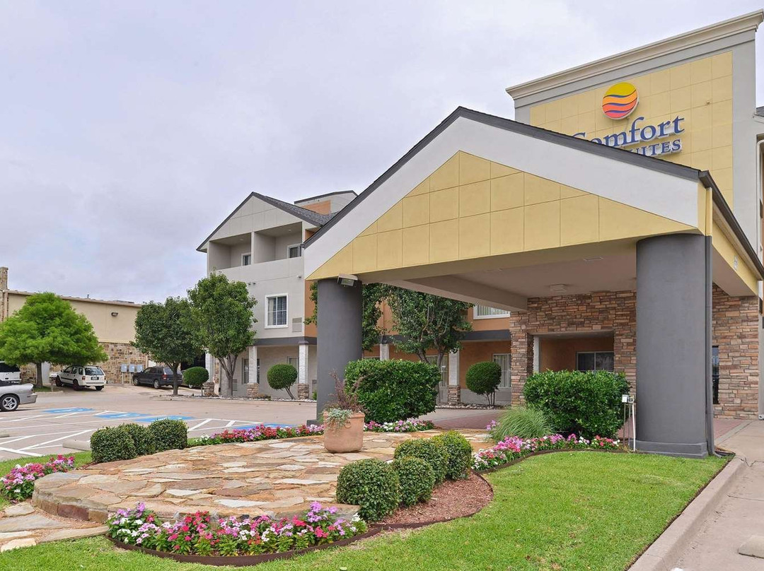 Comfort Inn & Suites Frisco