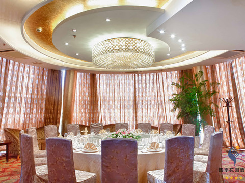 四季花园酒店主图