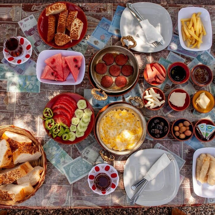 karşı bucak Cafe breakfast