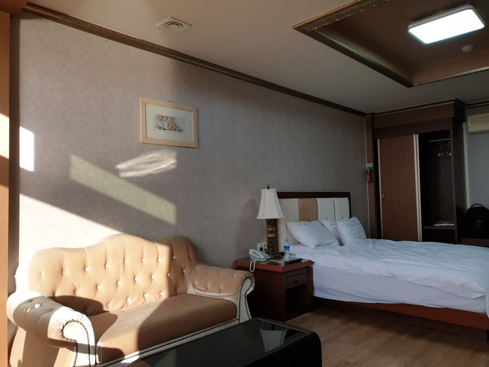 B & Beach Tourist Hotel主图