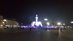 Svetomuzikalny Fountain景点图片