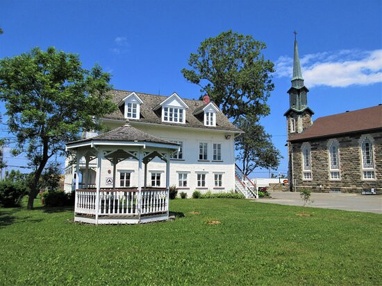 Galerie d'art du Vieux Presbytere-Sainte-Flavie必去景点
