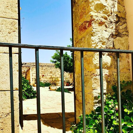 Casina Grotta di Ferro主图