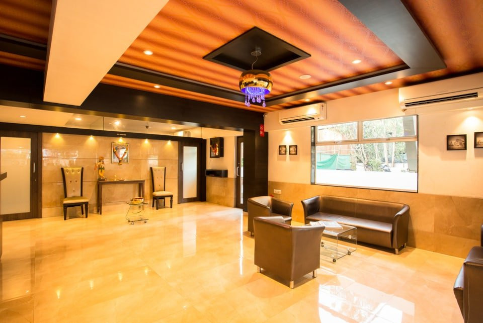 OYO 7053 Hotel Royal Classic主图