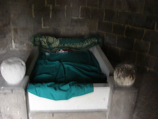 Sıddı Zeynep Türbesi-Battalgazi必去景点