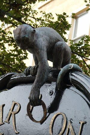 Dragon Statue-敦提必去景点