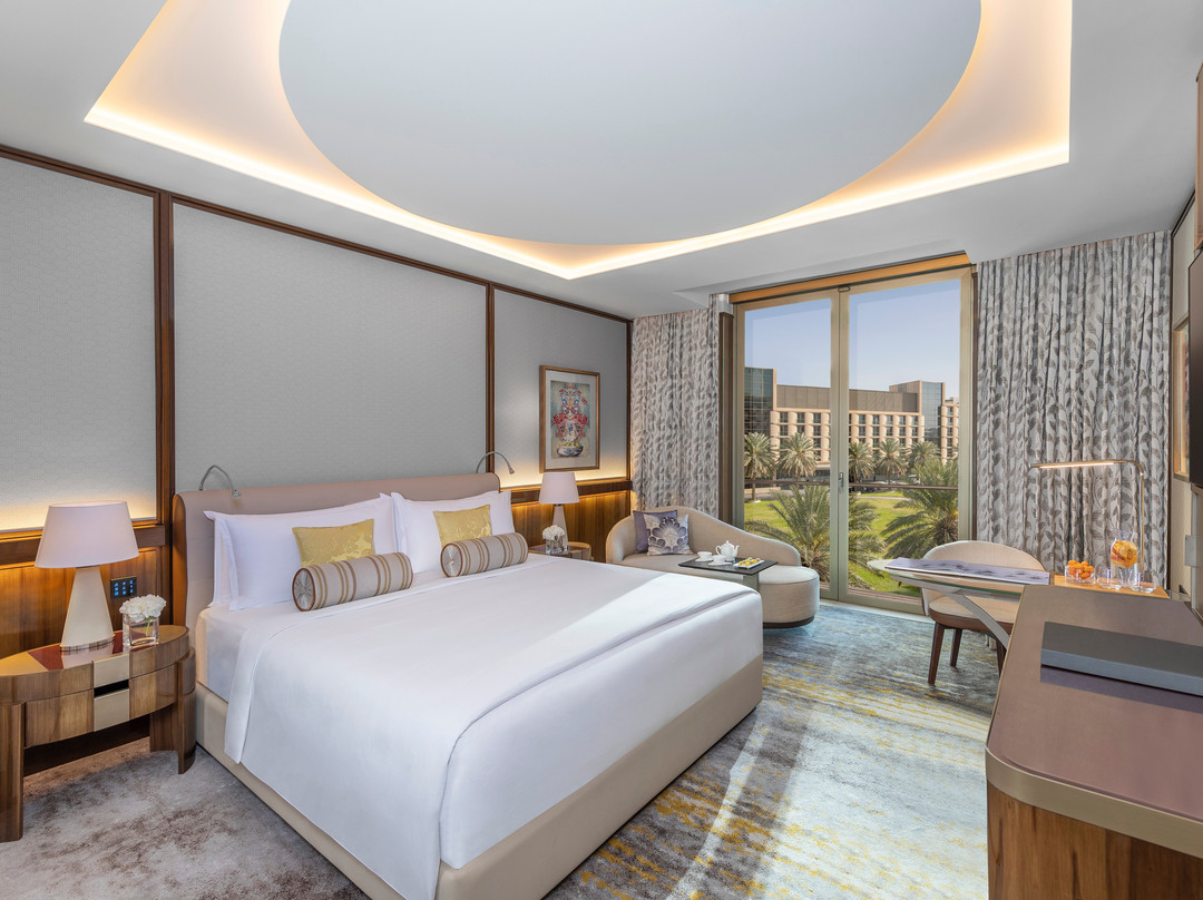 法伊萨莉亚紫檀木酒店