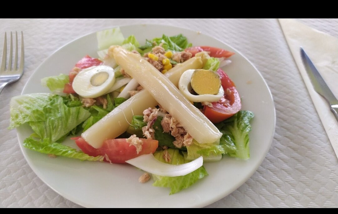 LA PLAYA RESTAURANTE