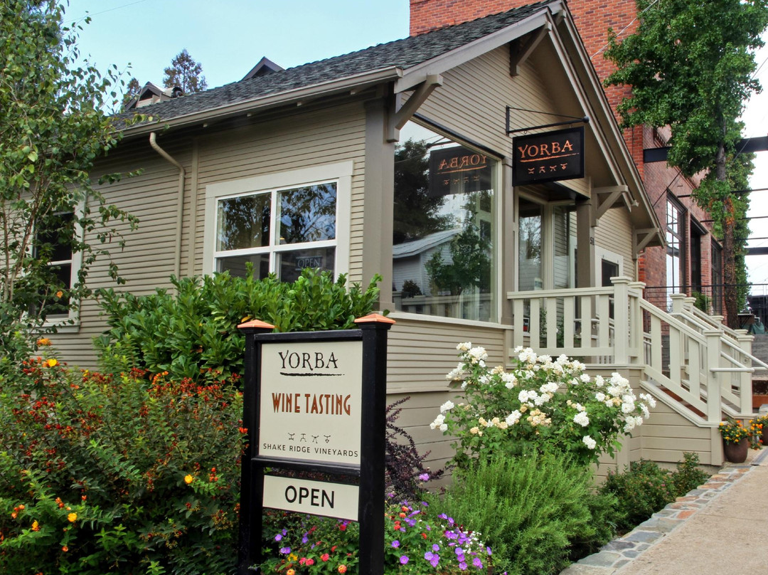 Yorba Wines景点图片