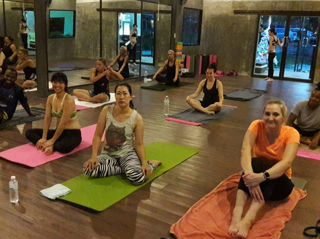 5 Elements Hot Yoga Resort-查龙必去景点