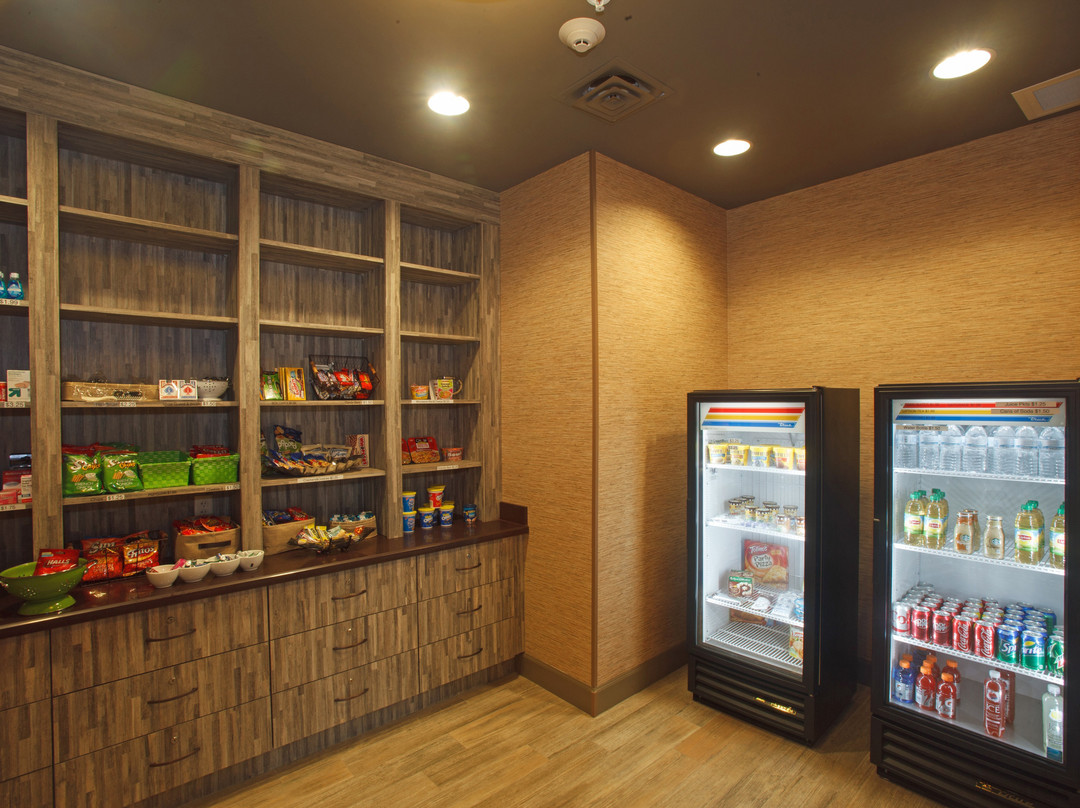 Holiday Inn Express & Suites Perry-national Fairground Area By IHG主图