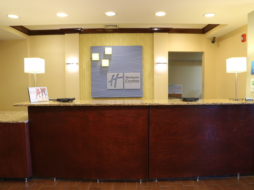 Holiday Inn Express & Suites Cleveland by IHG主图
