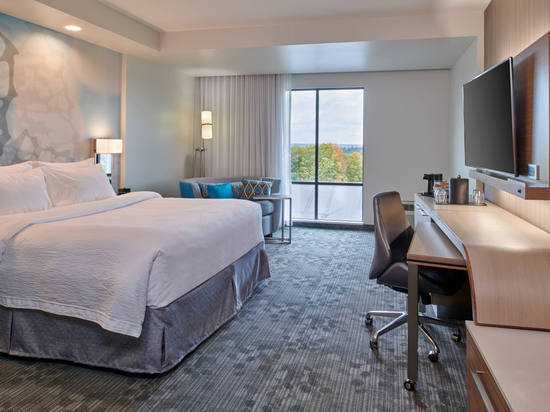 Courtyard Petoskey at Victories Square主图