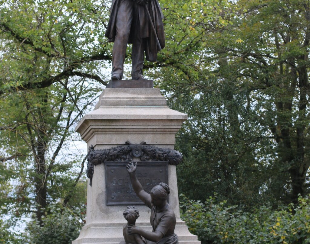 Statue d'Eugène Schneider景点图片