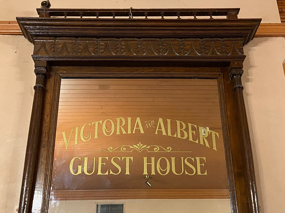 Victoria & Albert Guesthouse主图
