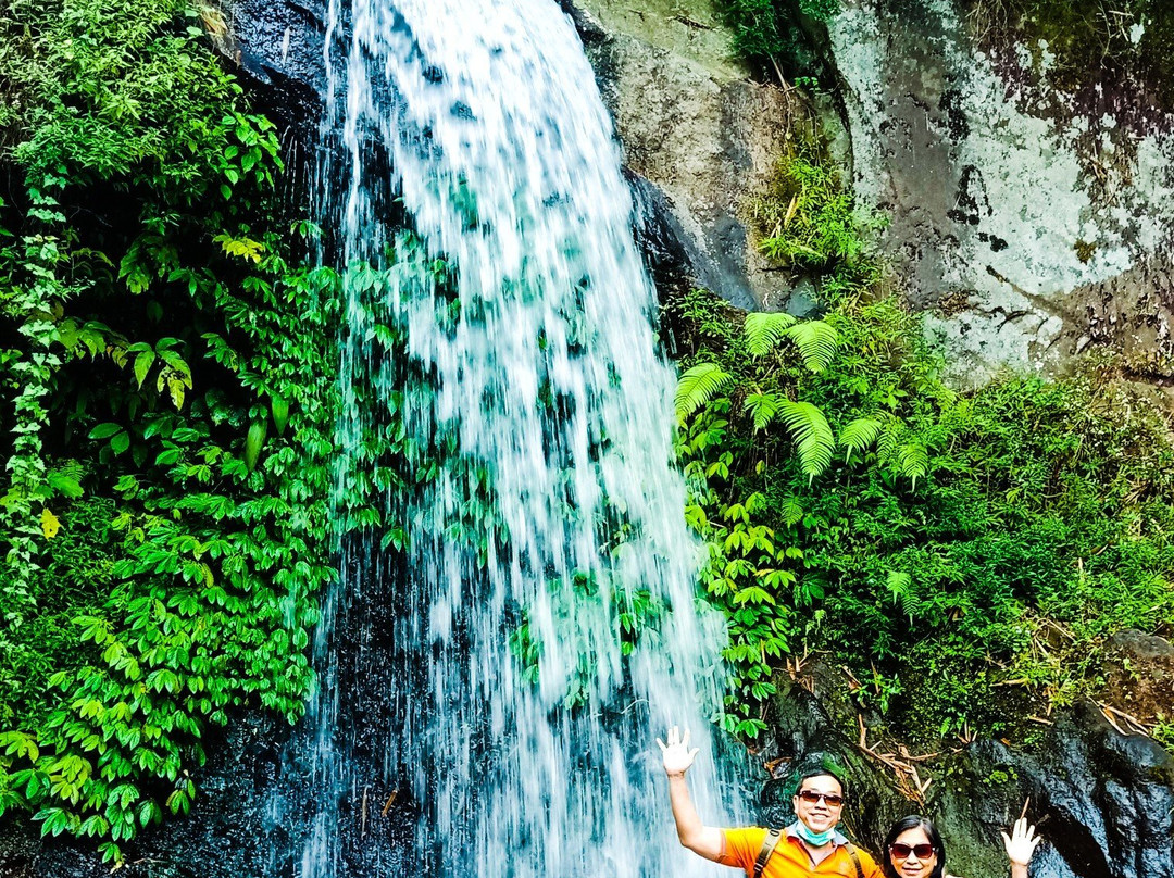 Sisir Waterfall景点图片
