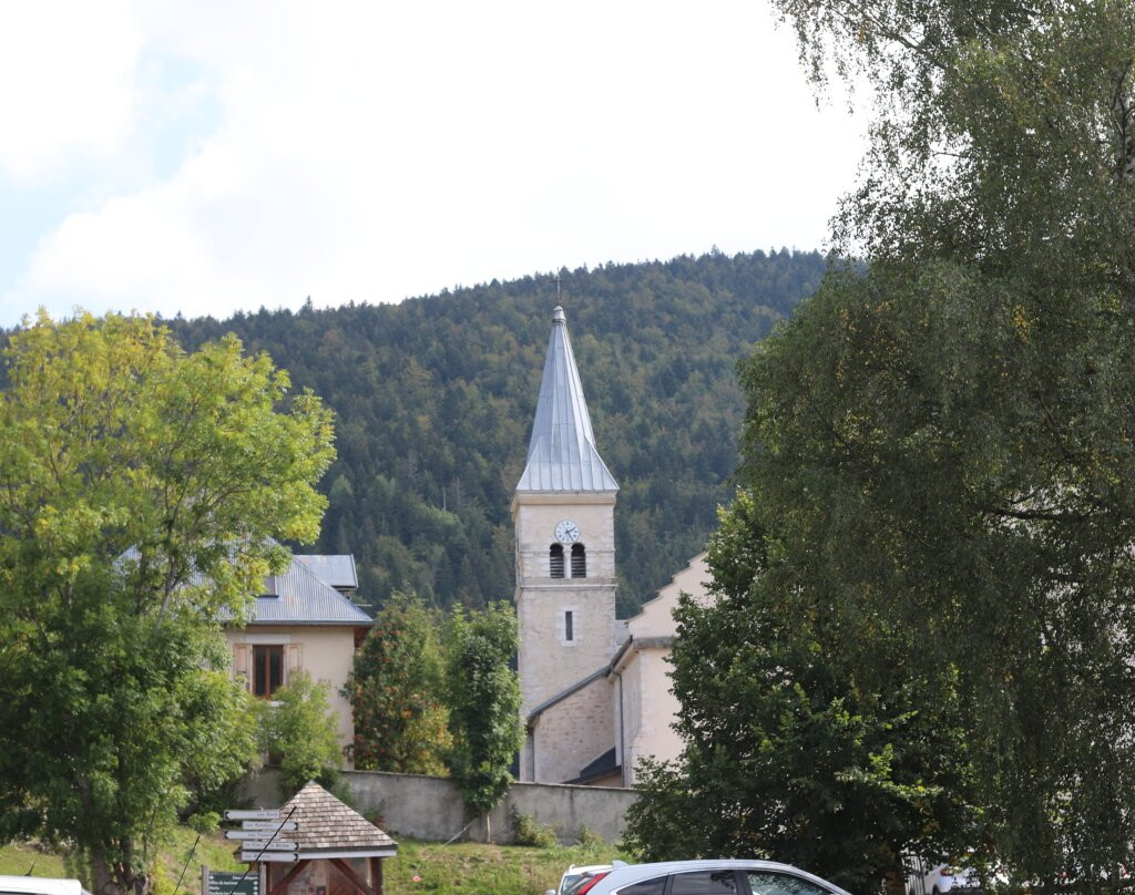 Eglise Sainte Croix-Correncon-en-Vercors必去景点
