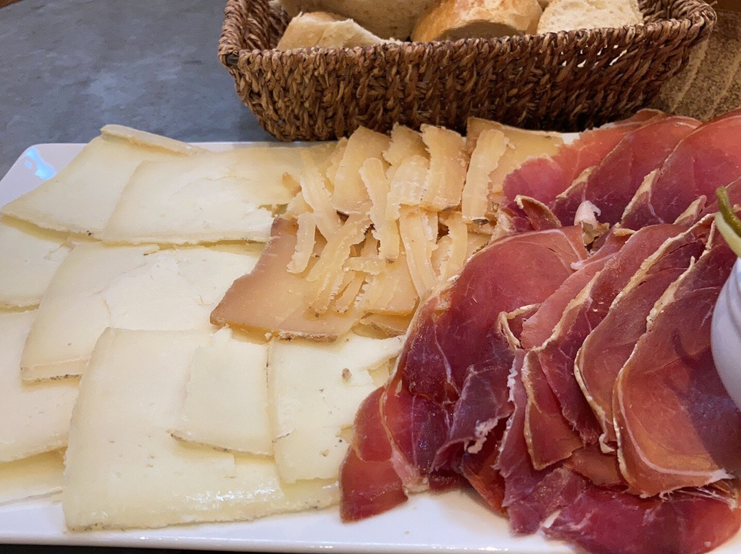 Hotel Restaurant du Trinquet主图